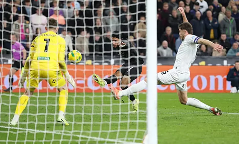 مرموش يسجل أول أهدافه لمانشستر سيتي هذا الموسم