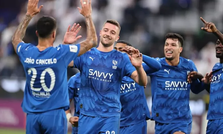 الهلال السعودي يستأنف تدريباته استعدادًا لمواجهة الفتح