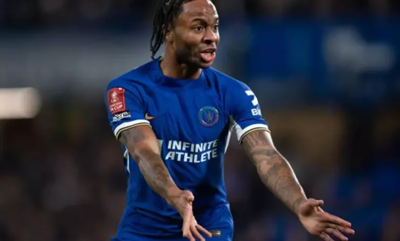 بصحبة أطفاله.. لحظات رعب في منزل رحيم ستيرلينج