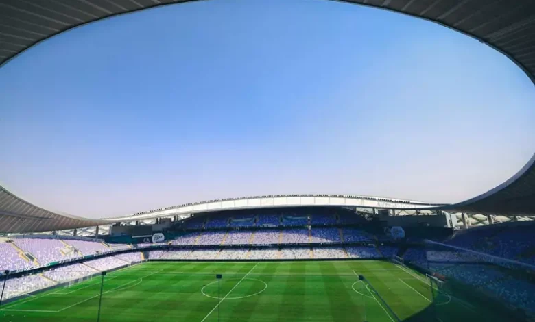 ستاد هزاع بن زايد يتزين قبل مواجهة الأهلي وسيراميكا