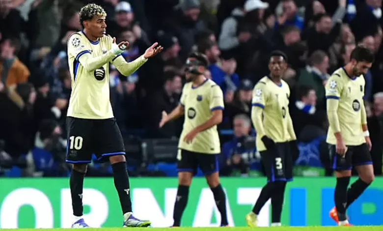 سر إزالة شعار نايكي من قميص برشلونة