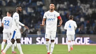 ماذا يحتاج سالم الدوسري ليصبح هداف الهلال التاريخي؟