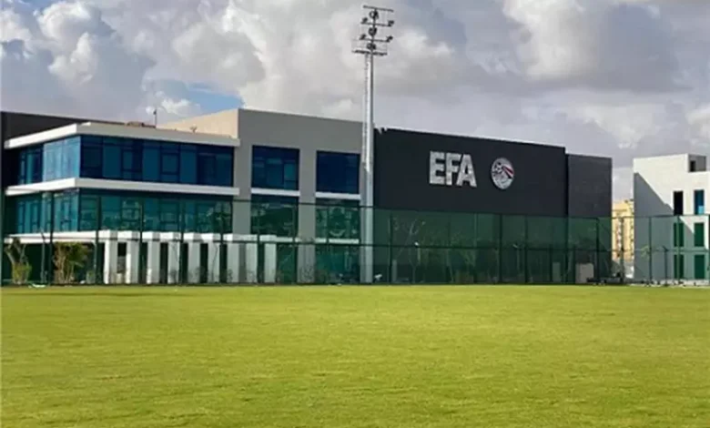 مصدر ليلا كورة: اتحاد الكرة يخطط لتعيين مدير فني أجنبي