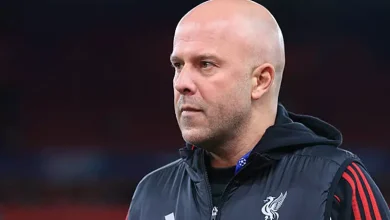 من الدوري الإنجليزي.. مرشح مفاجئ لخلافة سلوت في ليفربول