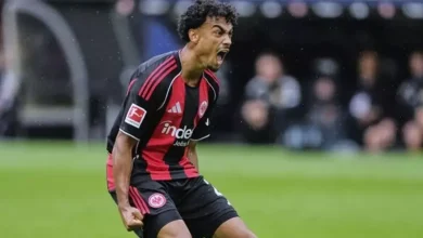 يونايتد ينافس أرسنال وسيتي على ضم موهبة فرانكفورت