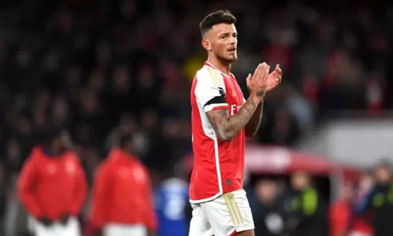 اهتمام 4 أندية كبرى.. أرسنال يحسم موقفه من رحيل بن وايت