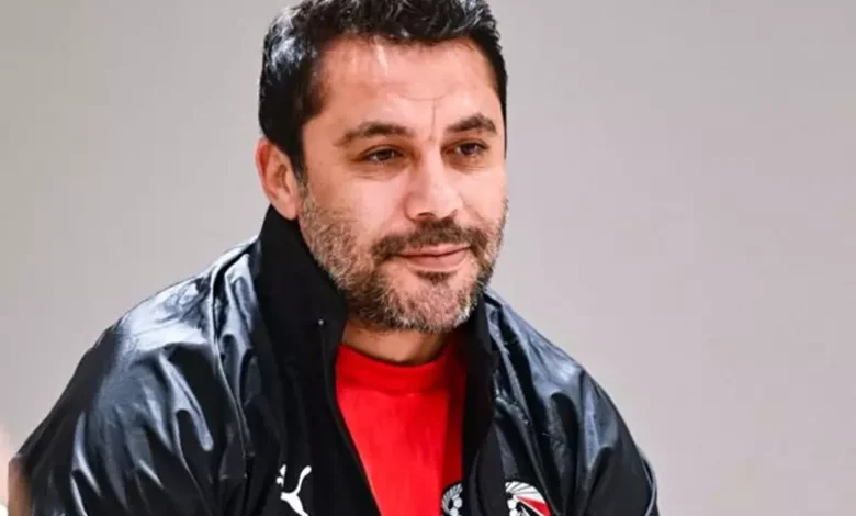 مدير منتخب مصر يرد على تصريحات أحمد عاطف بشأن استبعاده